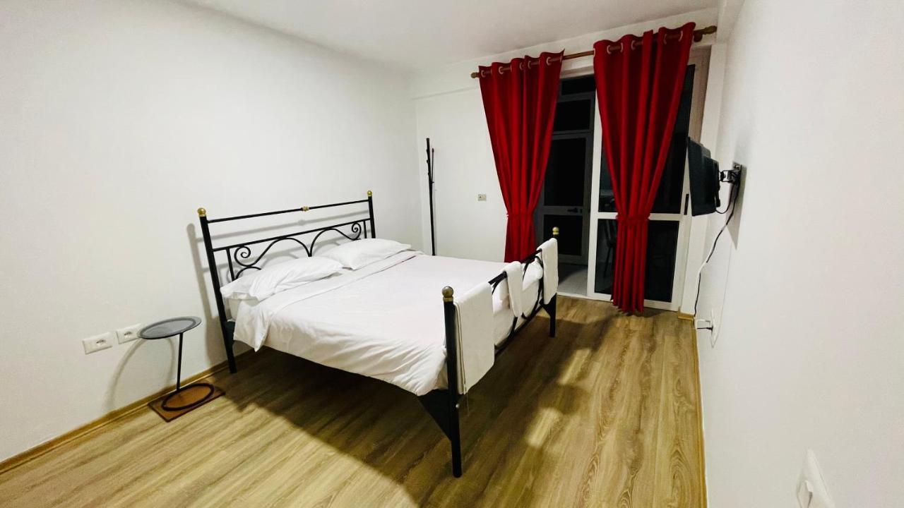 Hotel Drinos Tirana Eksteriør billede