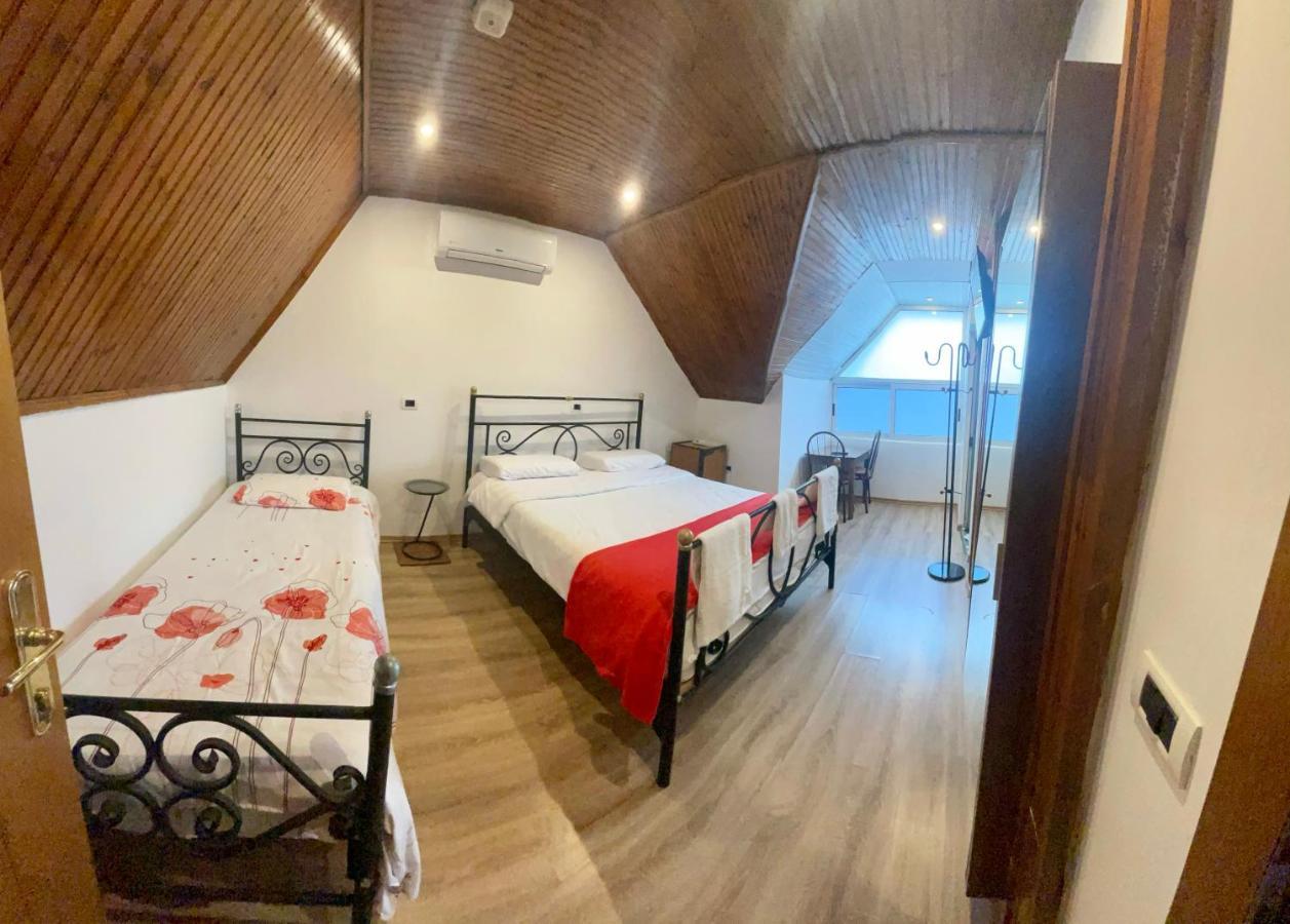 Hotel Drinos Tirana Eksteriør billede