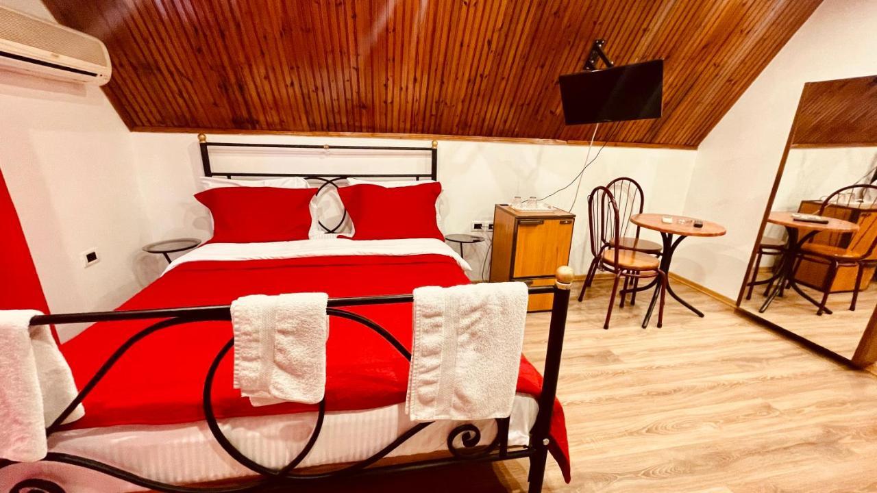 Hotel Drinos Tirana Eksteriør billede