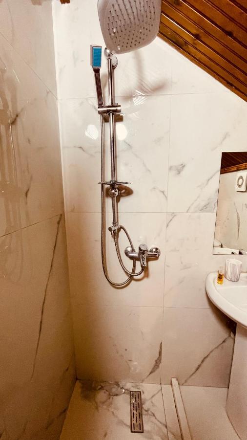 Hotel Drinos Tirana Eksteriør billede