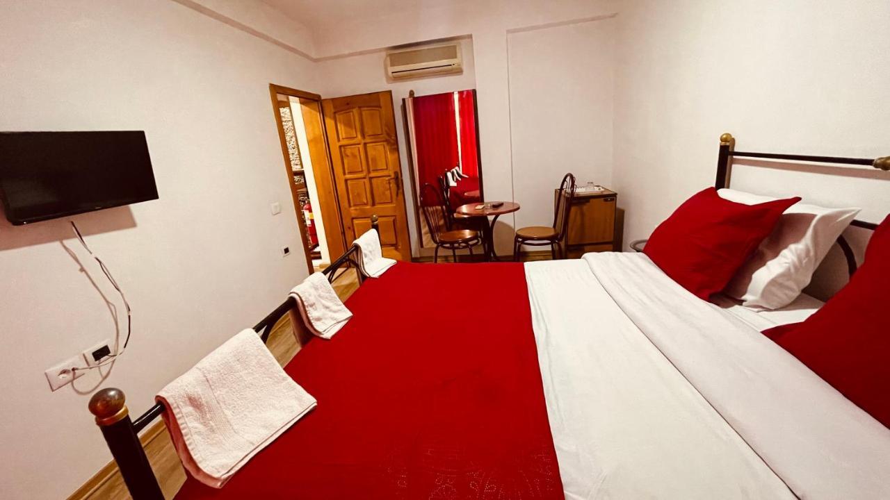 Hotel Drinos Tirana Eksteriør billede